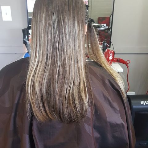 Glam Salon & Day Spa, beauty salon in The Dalles, OR